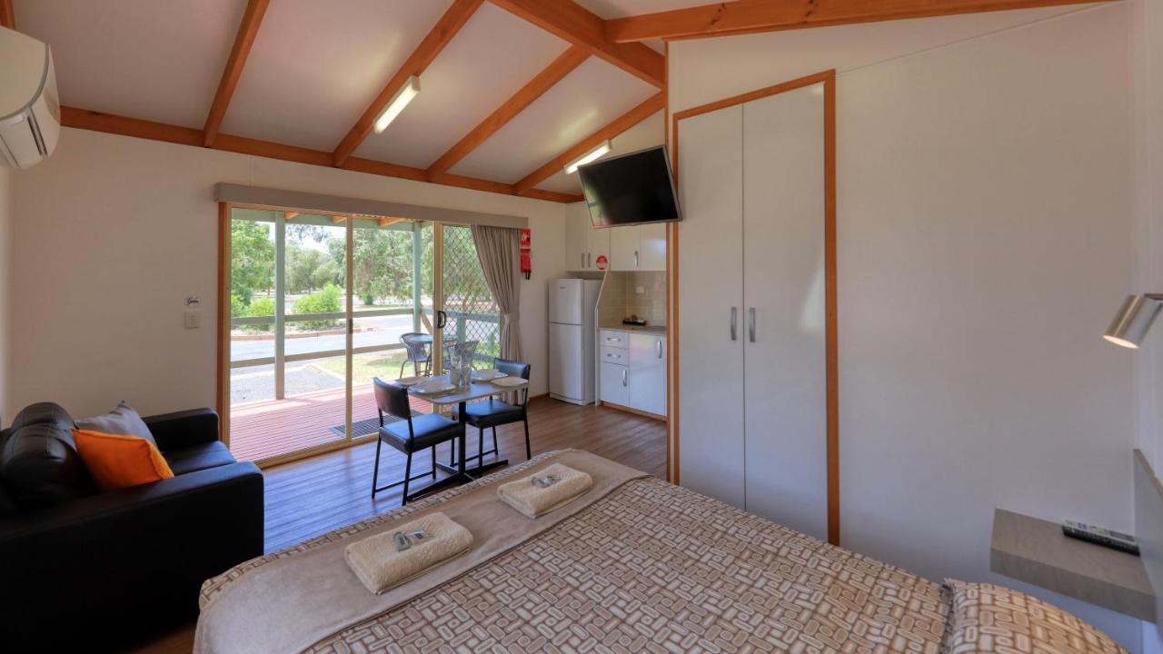 Cobar Caravan Park Exterior photo